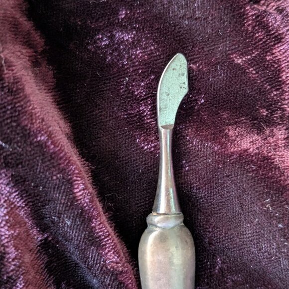 Sterling silver antique nail tool, engraved "Sue" -- hallmarked, lovely patina - Picture 14 of 15